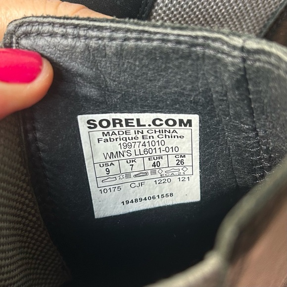 Sorel Joan of Arctic Wedge III Chelsea Bootie Women Size 9 Black - Picture 9 of 10